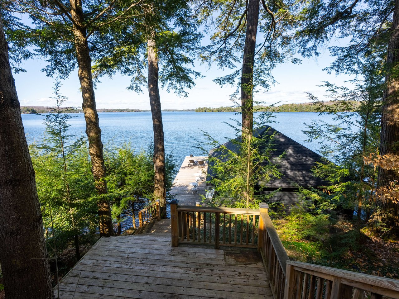 Foots Bay Cottage Lake Joseph