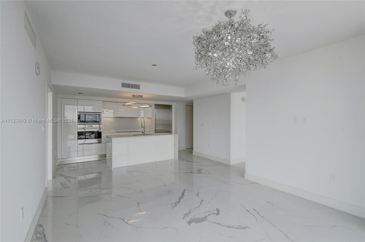 9521 E Bay Harbor Dr, #LP801