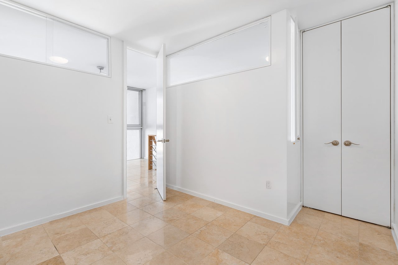 935 Pacific St, #302