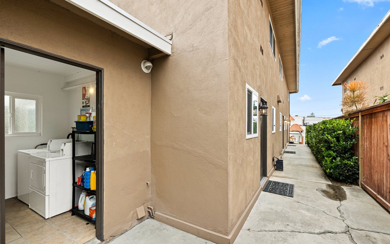 219 Avenida Granada
