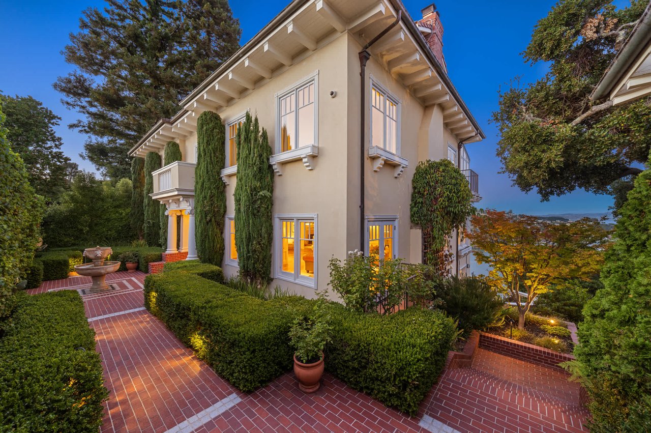 Iconic Belvedere View Estate