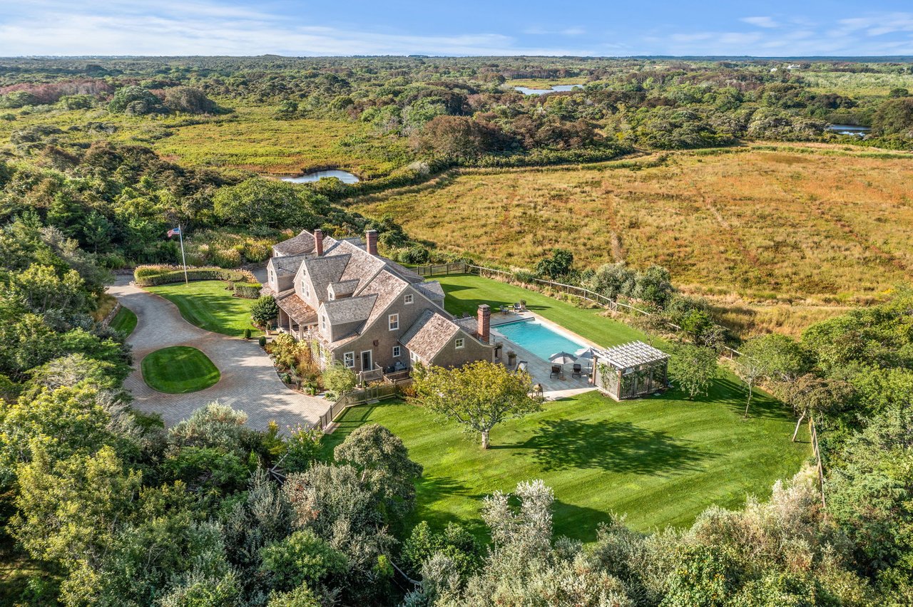 How to Buy a Luxury Home