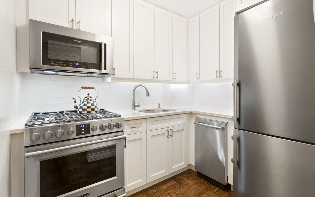 55 E 87th St, Apt 4A