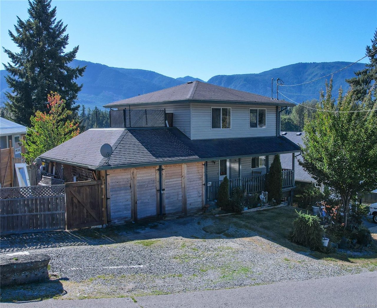 305 Lake Park Rd, Lake Cowichan