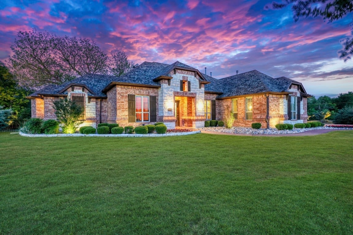 2885 Forest Hill Dr