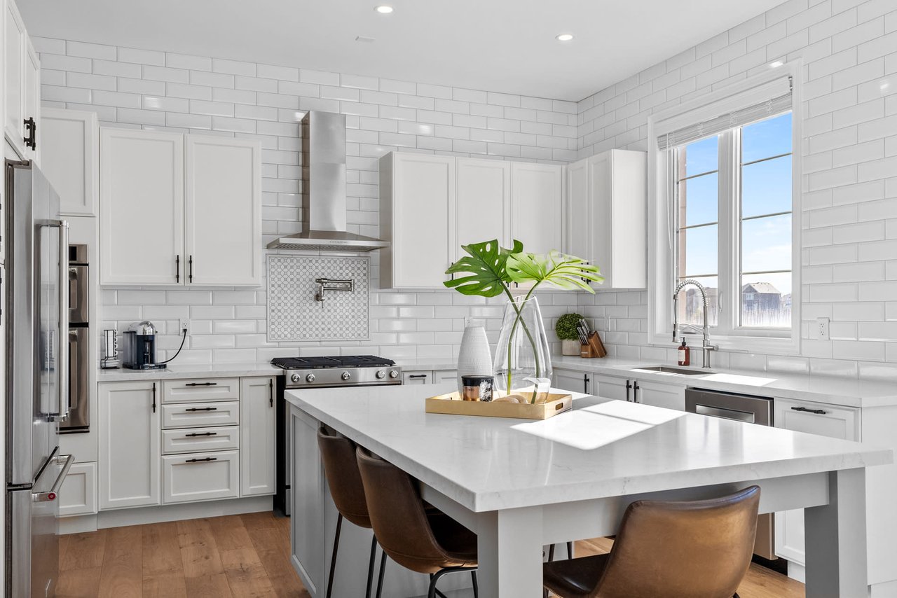 Luxury Highlight: Featured Listing