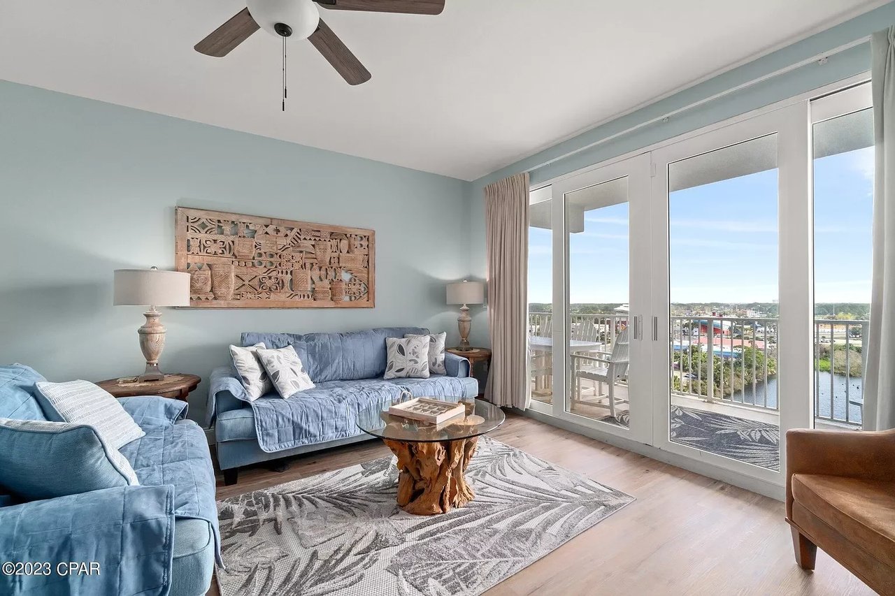 9902 S Thomas Drive Unit 1028