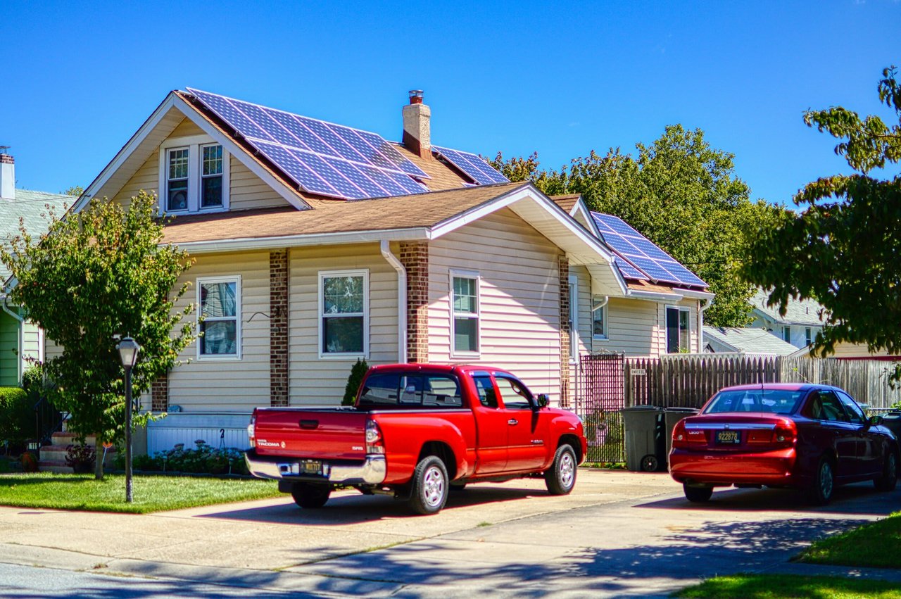 Solar Panels: "DON'T DO IT!" A Cautionary Tale in solar Real Estate Values in Tampa