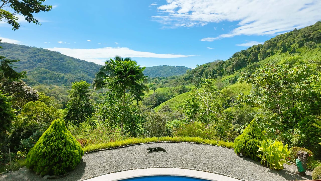 Secluded Dream Home in Costa Rica – Mountain Views, Pool & Sustainable Living