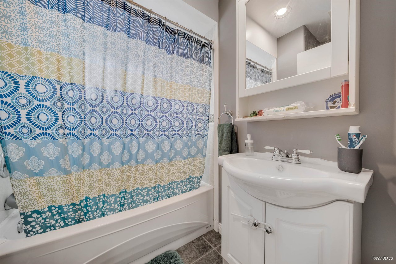 2052 W Keith Road, North Vancouver