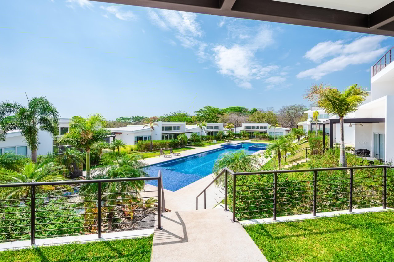 The Enclave | Ultra-Modern 2, 3, 5 Bedroom Villas Located Minutes From the Beach!