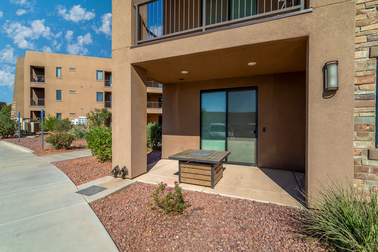 5228 N Villas Dr #4-102