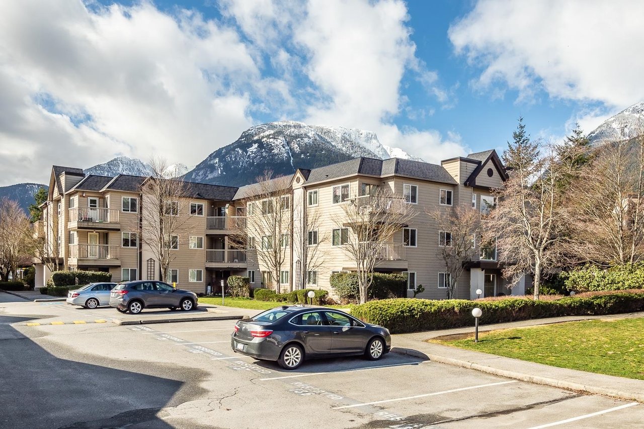 C311-40140 Willow Cres