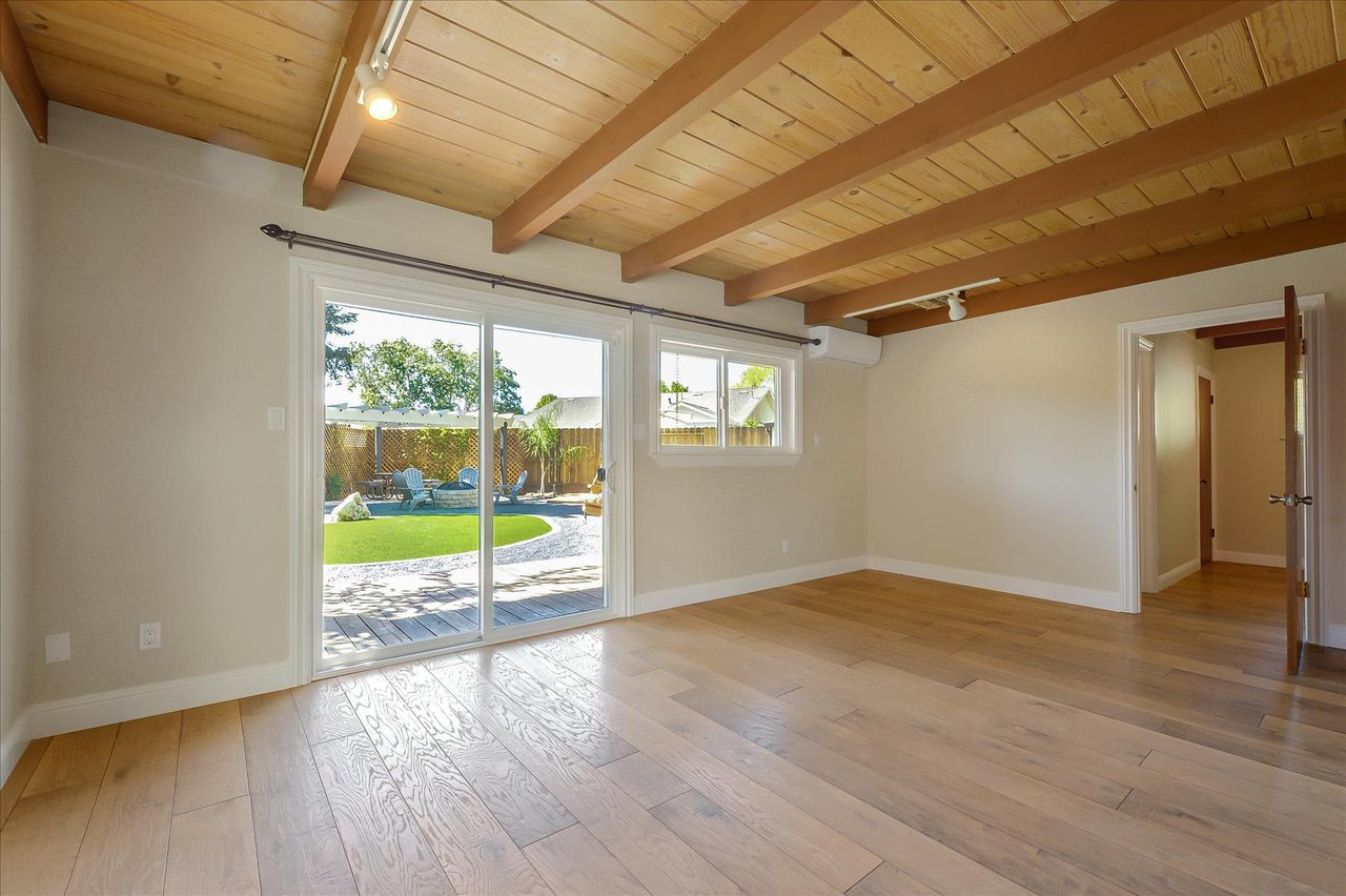 1590 Maddux Drive