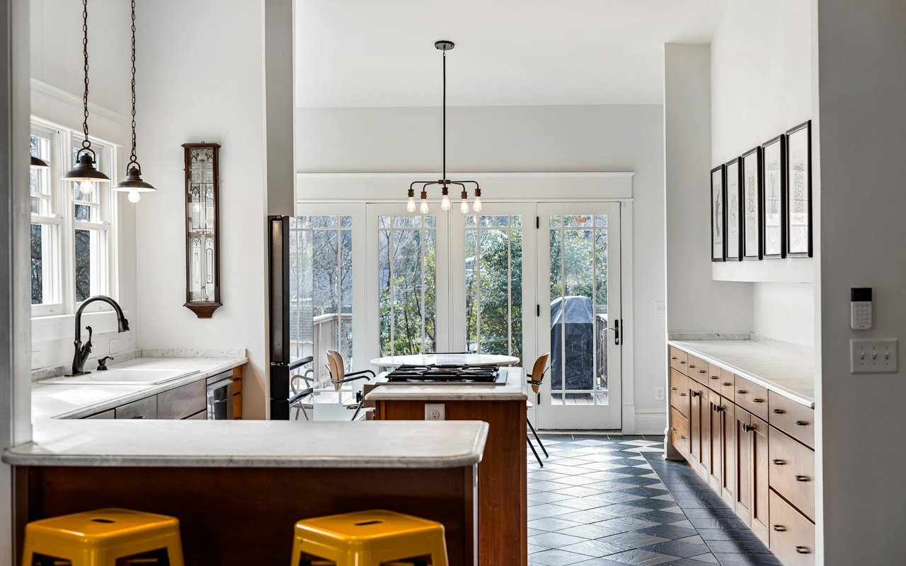 Kitchen Refresh: From Builder Grade to Beautiful