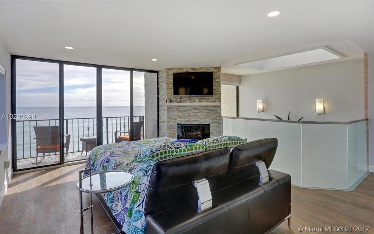 1223 Hillsboro Mile, #9