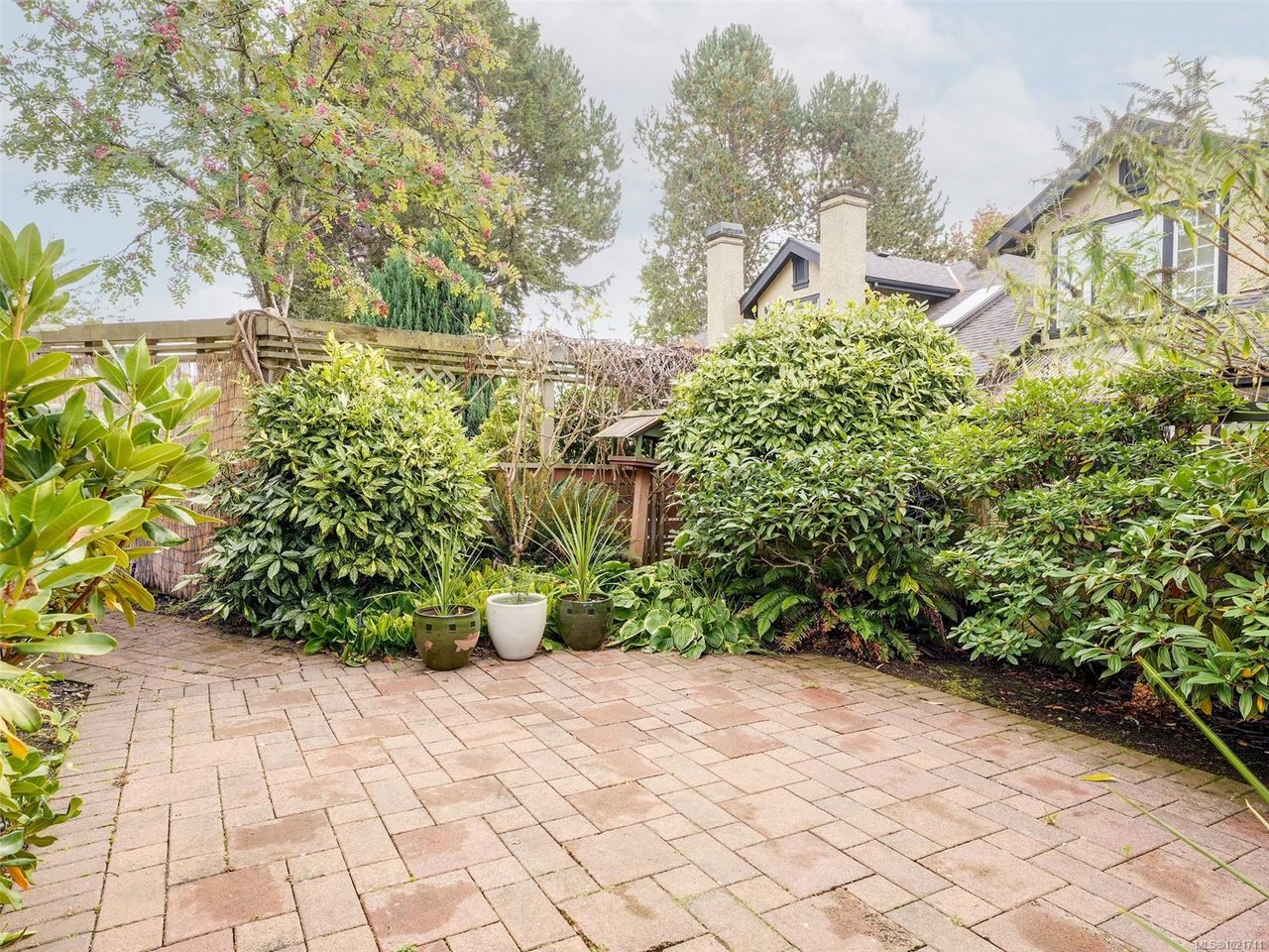 1-2573 Kilgary Pl