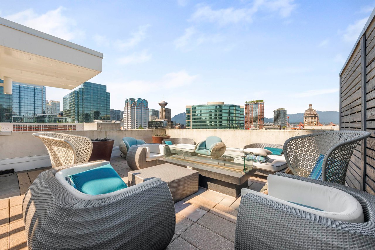 1110-161 W Georgia St