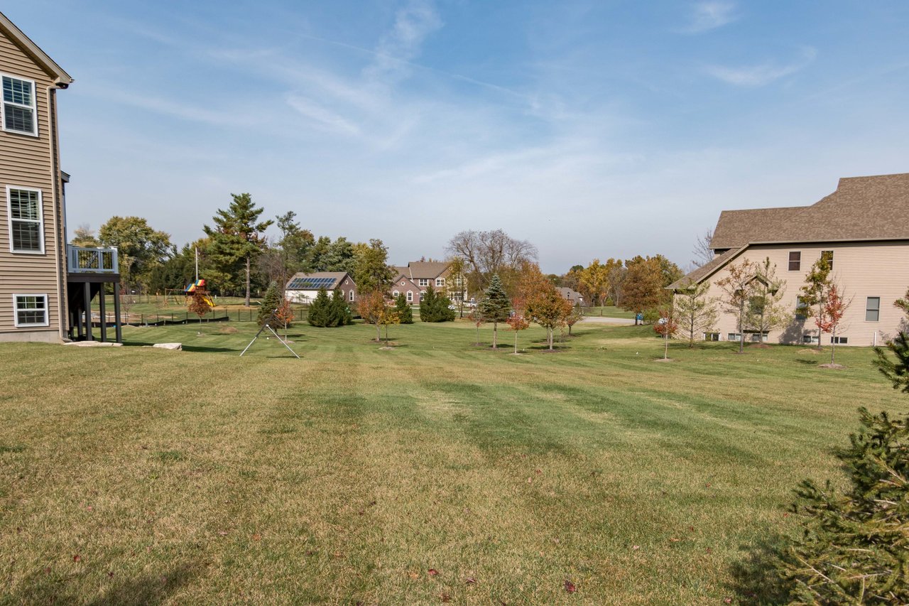 Newer Construction Minutes from Bellerive Country Club