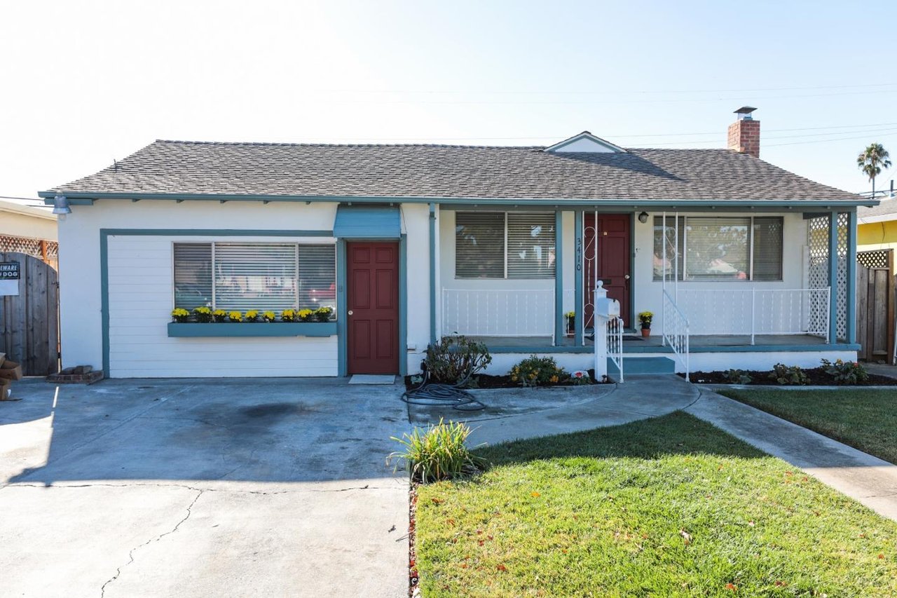 3410 Golf Drive