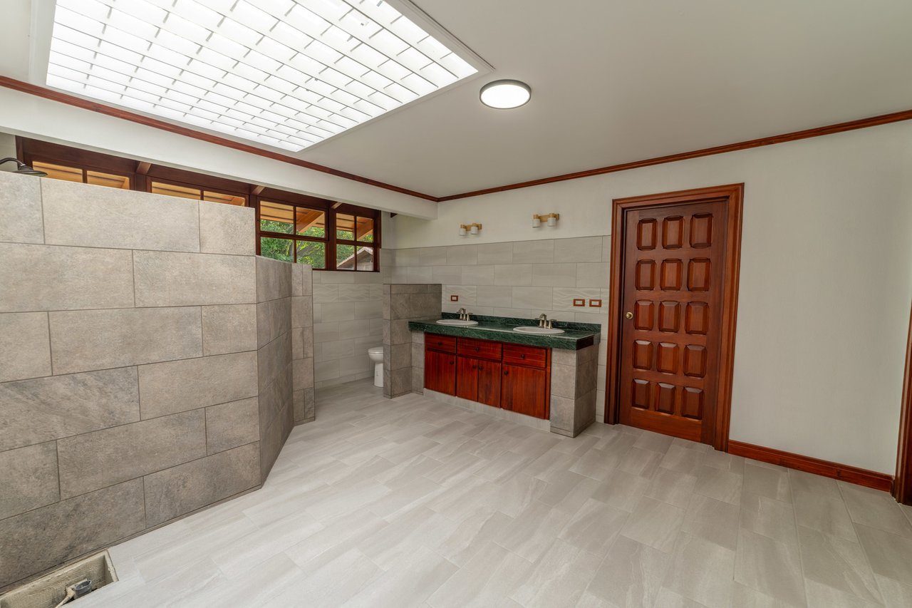 Private Gated Guest House Estate, Escazu, San Jose