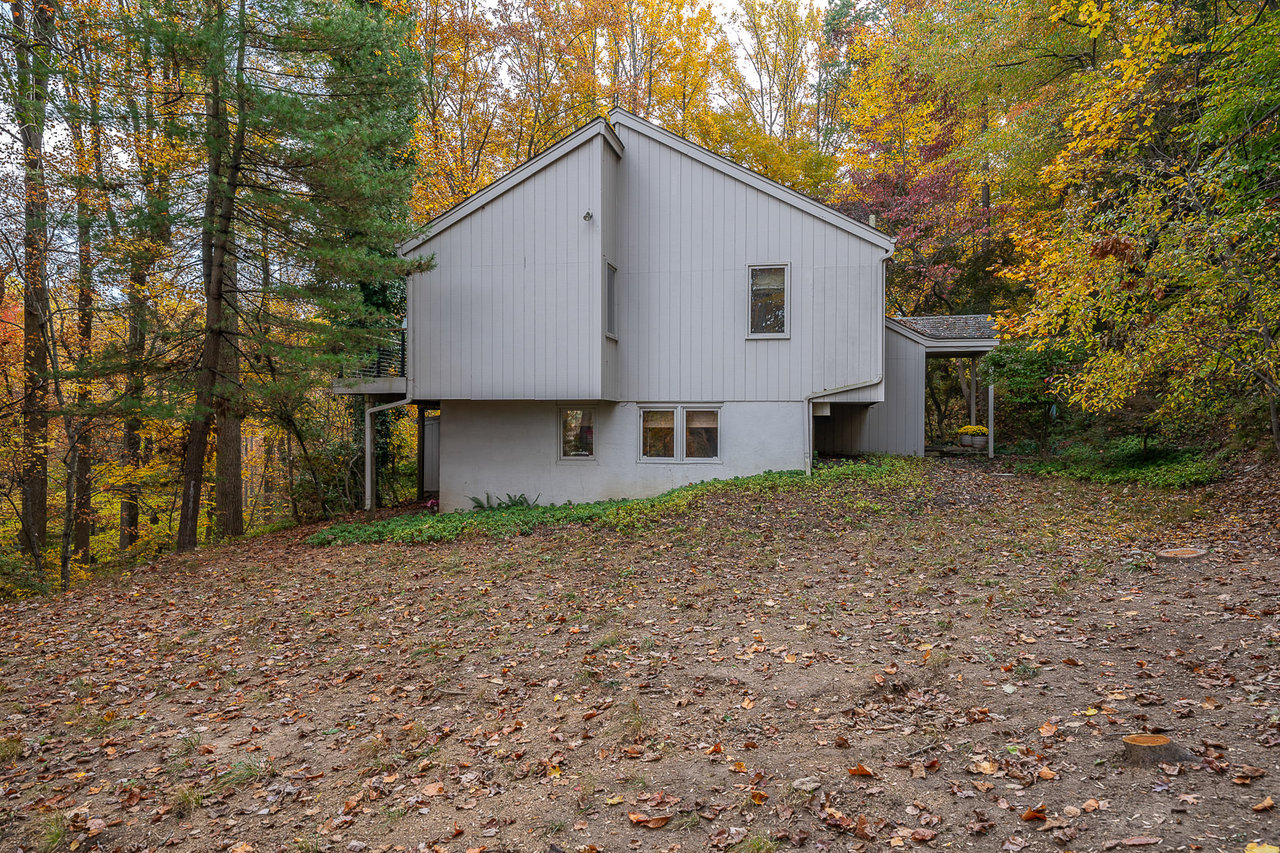 334 Malin Rd