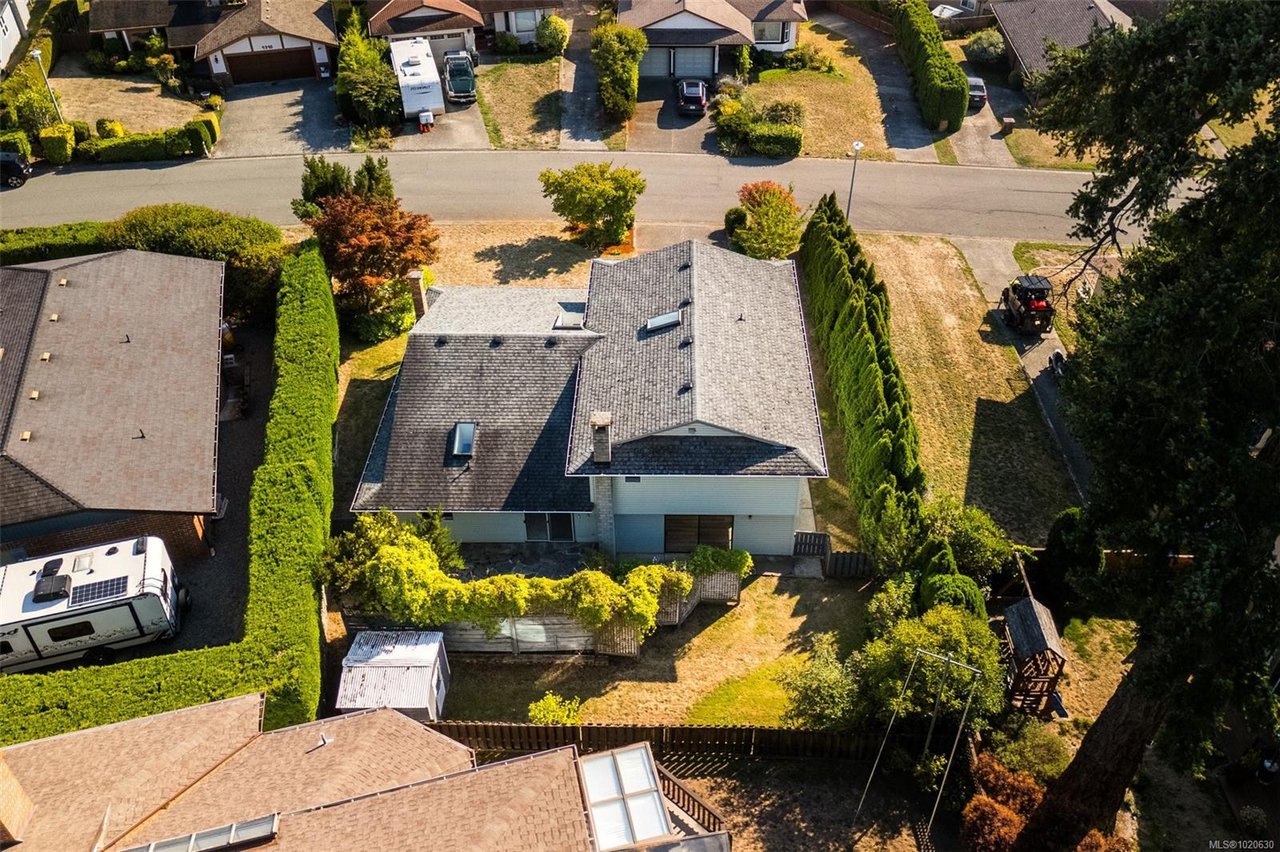 4243 Panorama Dr