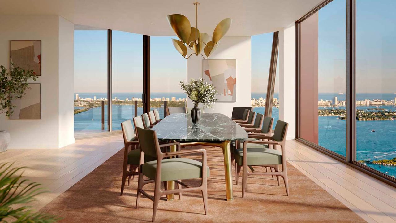 Villa Miami dining area with panoramic view