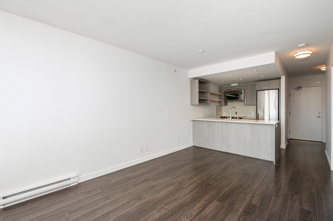 356-955 E Hastings St