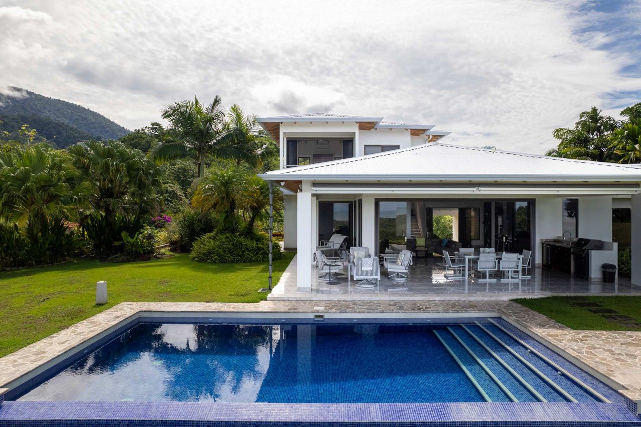 ELEGANT LUXURY HOME PLUS EXTRA LOT WITH OCEAN AND MOUNTAIN VIEWS