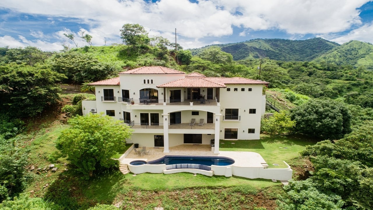 Mediterranean Infinity Pool Home, Flamingo, Guanacaste
