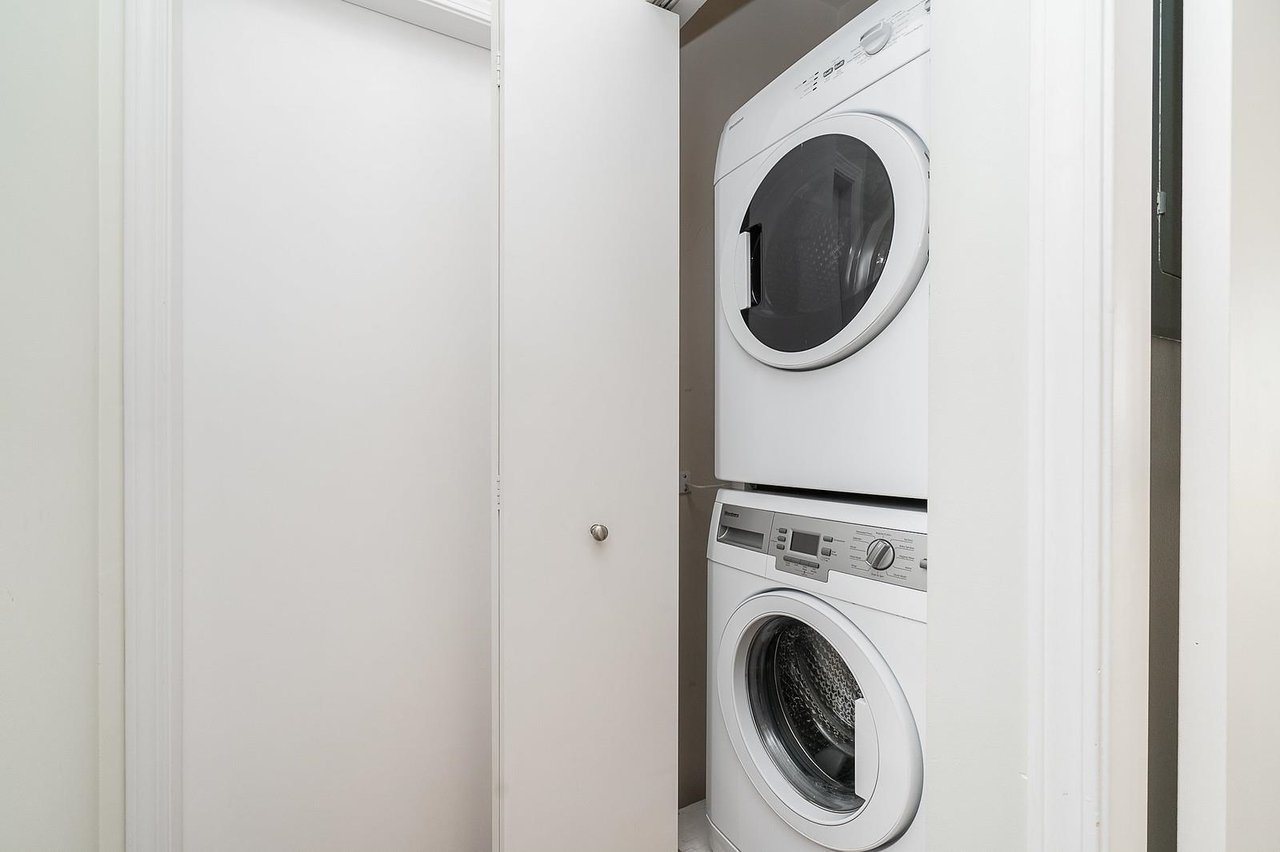 206-8 Laguna Ct