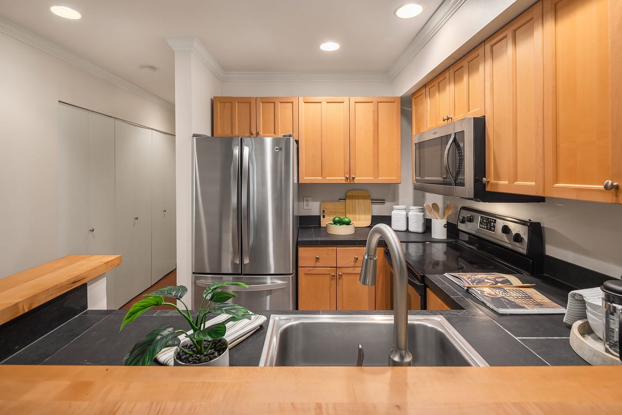 Turn-Key Beacon Hill Condo