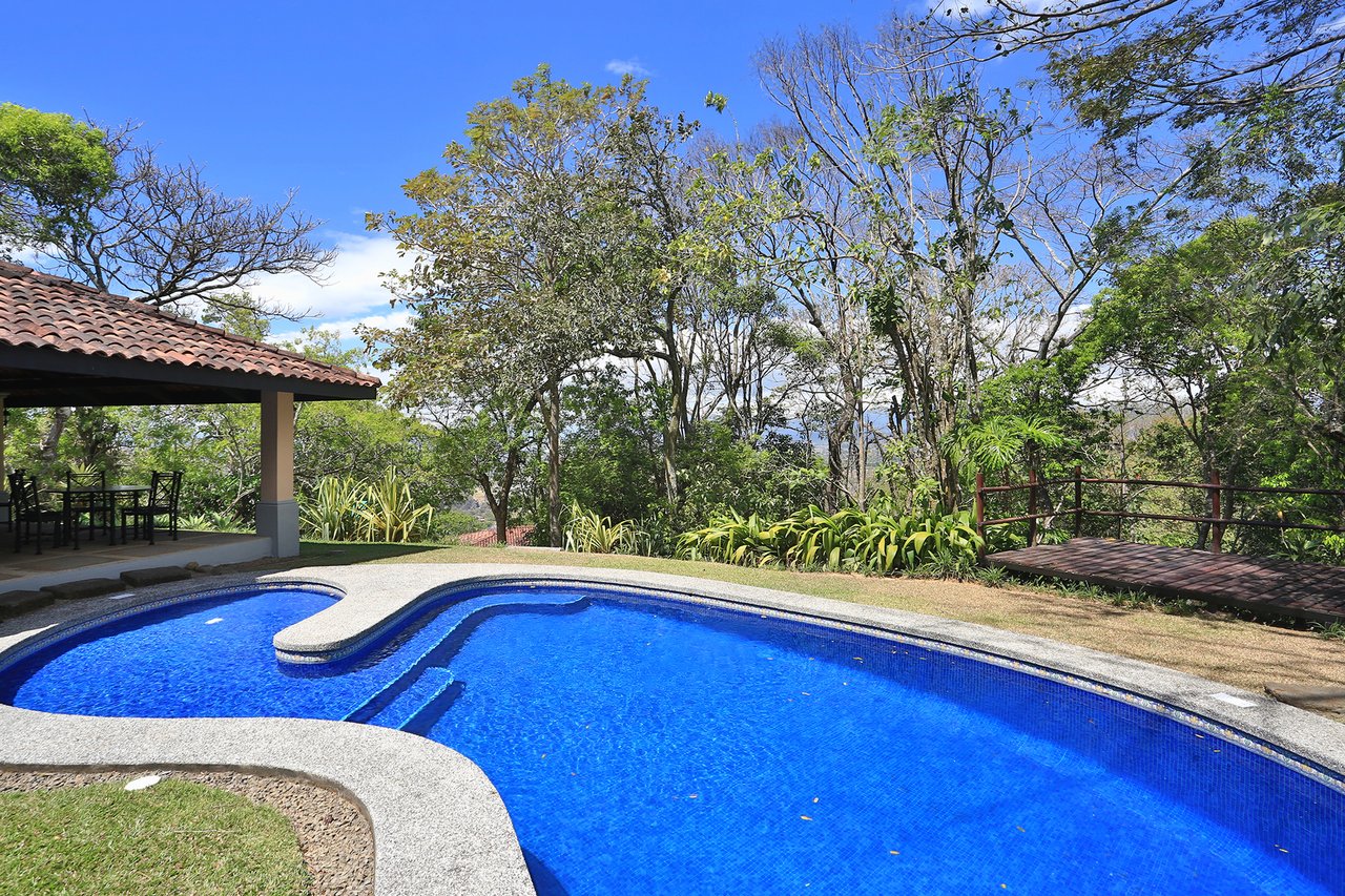 Panoramic View Terrace Residence, Ciudad Colon, San Jose