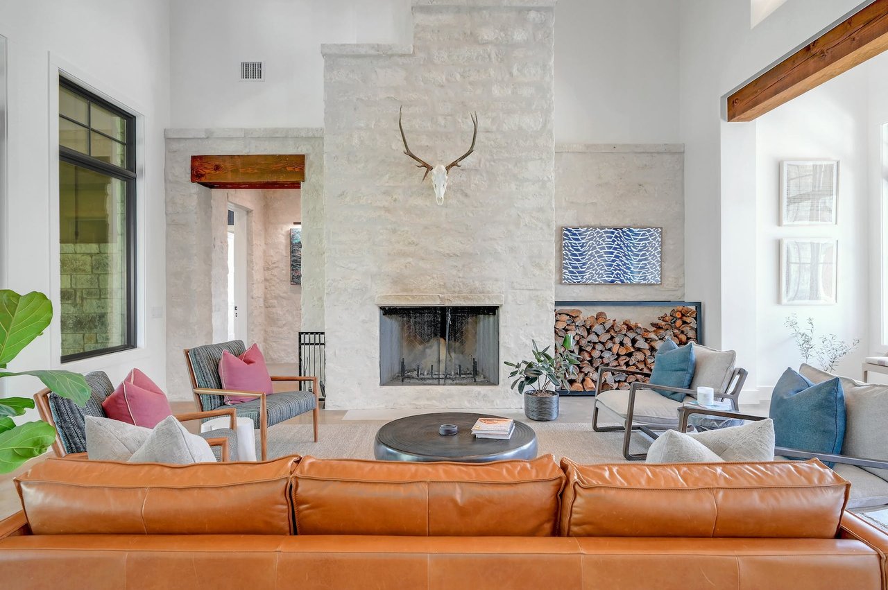 Luxury estate in Dripping Springs near Camp Lucy