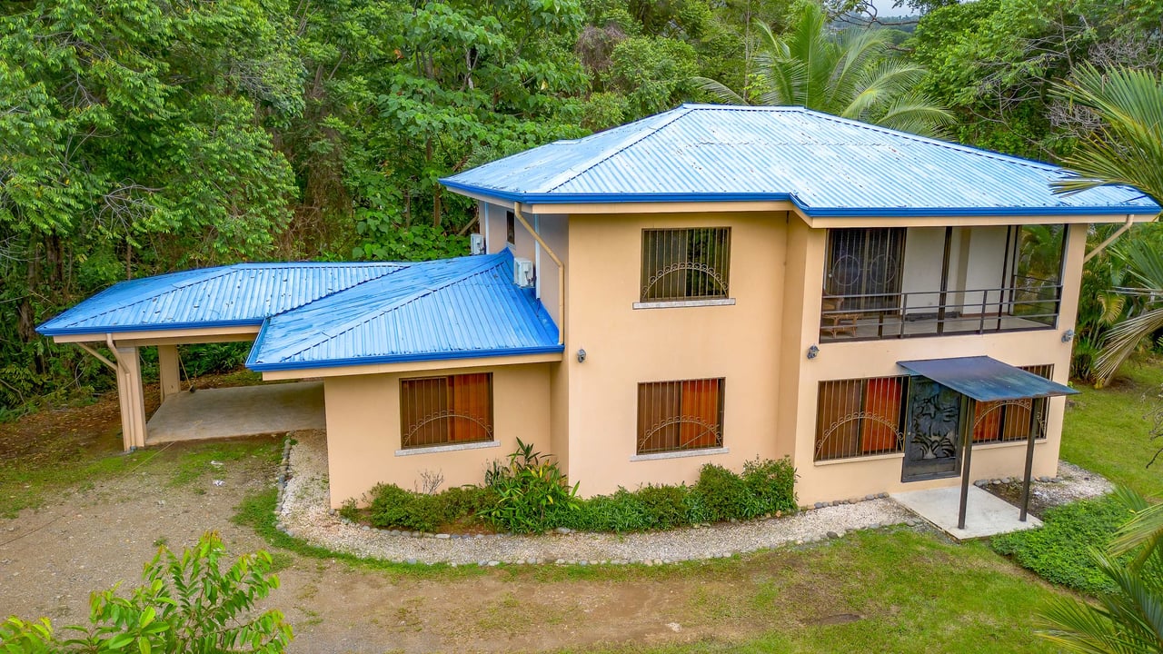 3 Bedroom Jungle Home in Ojochal