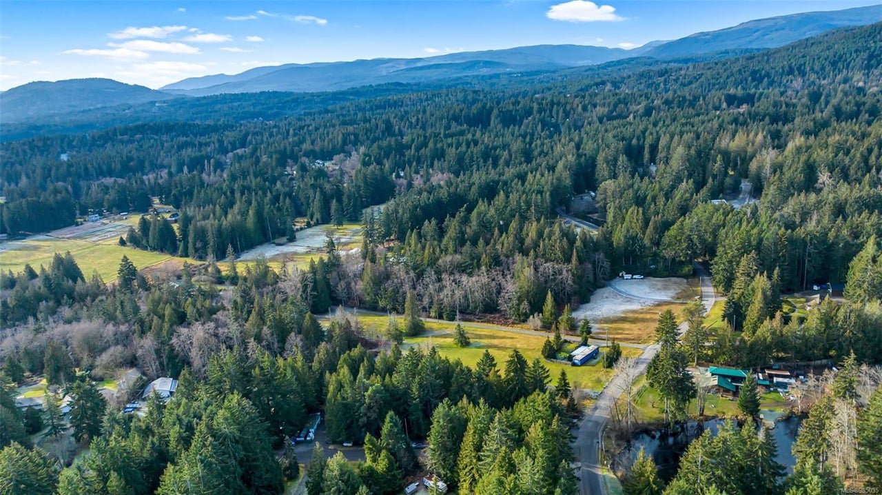 3398 Ridgeview Cres