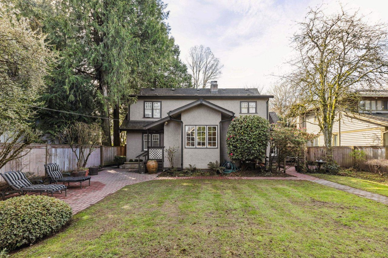 2627 W 37th Ave