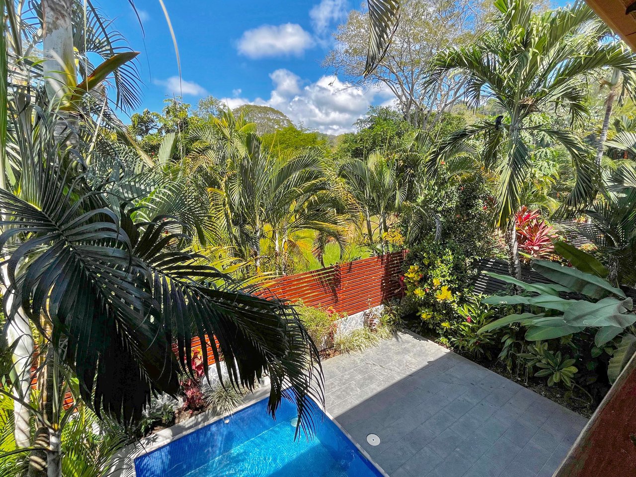 0.04 ACRES – 3 Bedroom Villa Just 2 Minutes Walking Distance To Dominical Beach!!!