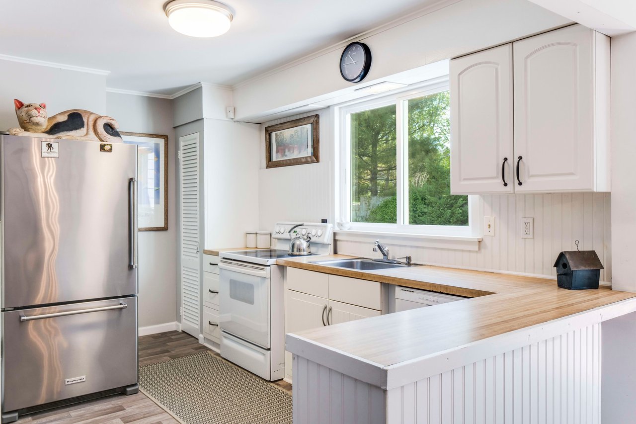 Single-Level in Sag Harbor by Long Beach