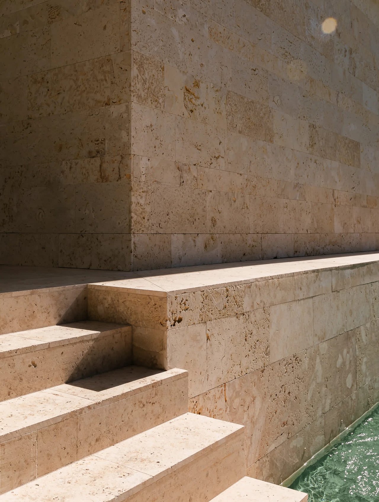 JO/GA Homes has commenced sales for La Corte, an opulent, self-sufficient residence boasting LEED Platinum certification. The home features a state-of-the-art photovoltaic solar setup and Tesla batteries, ensuring sustainable energy usage. (Posted March 2024)