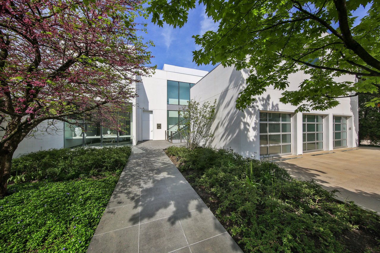 For Those Seeking An Extraordinary Lifestyle