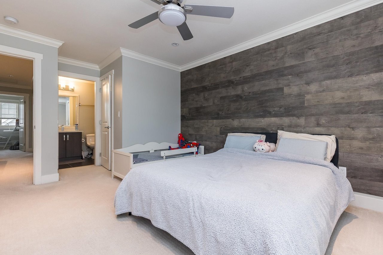 12-19097 64 Ave