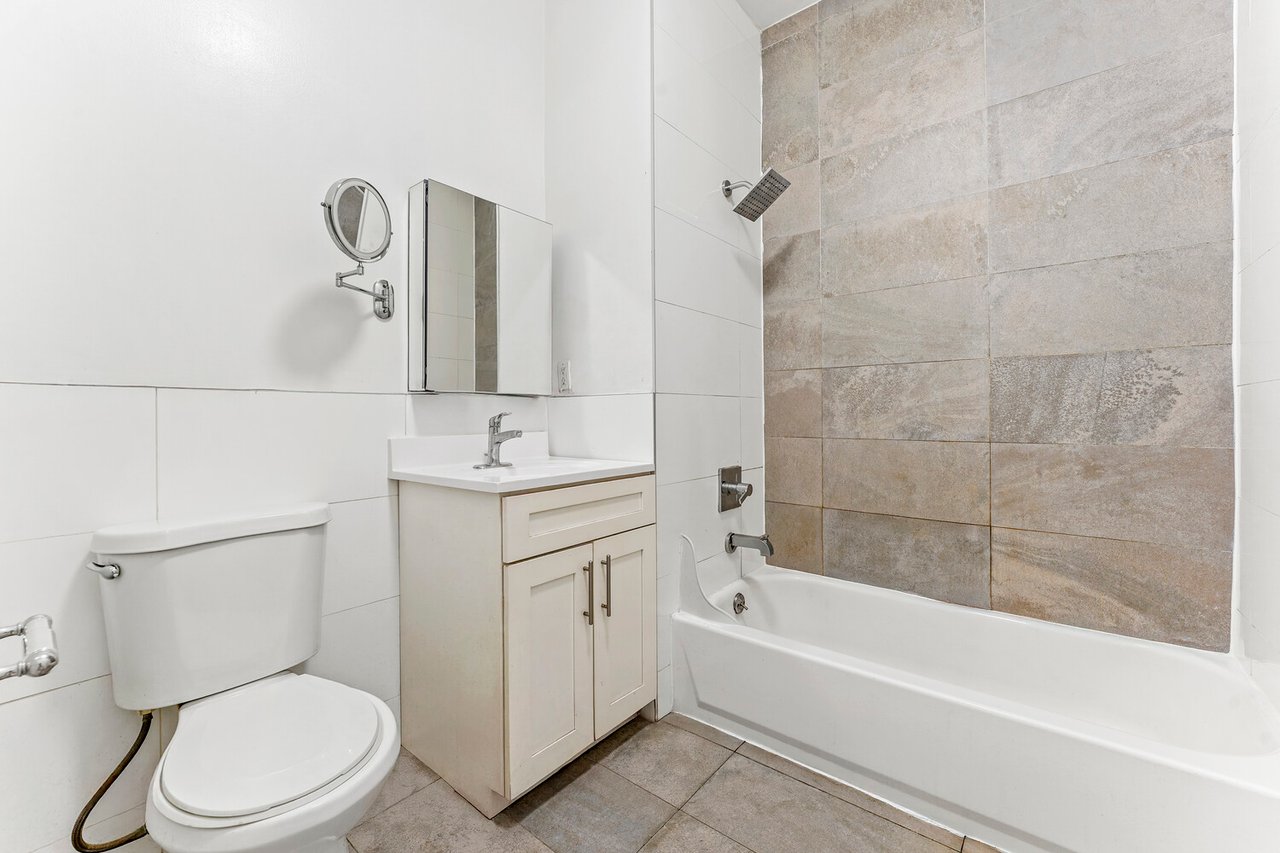 669 East 21st Street, Apt 1R