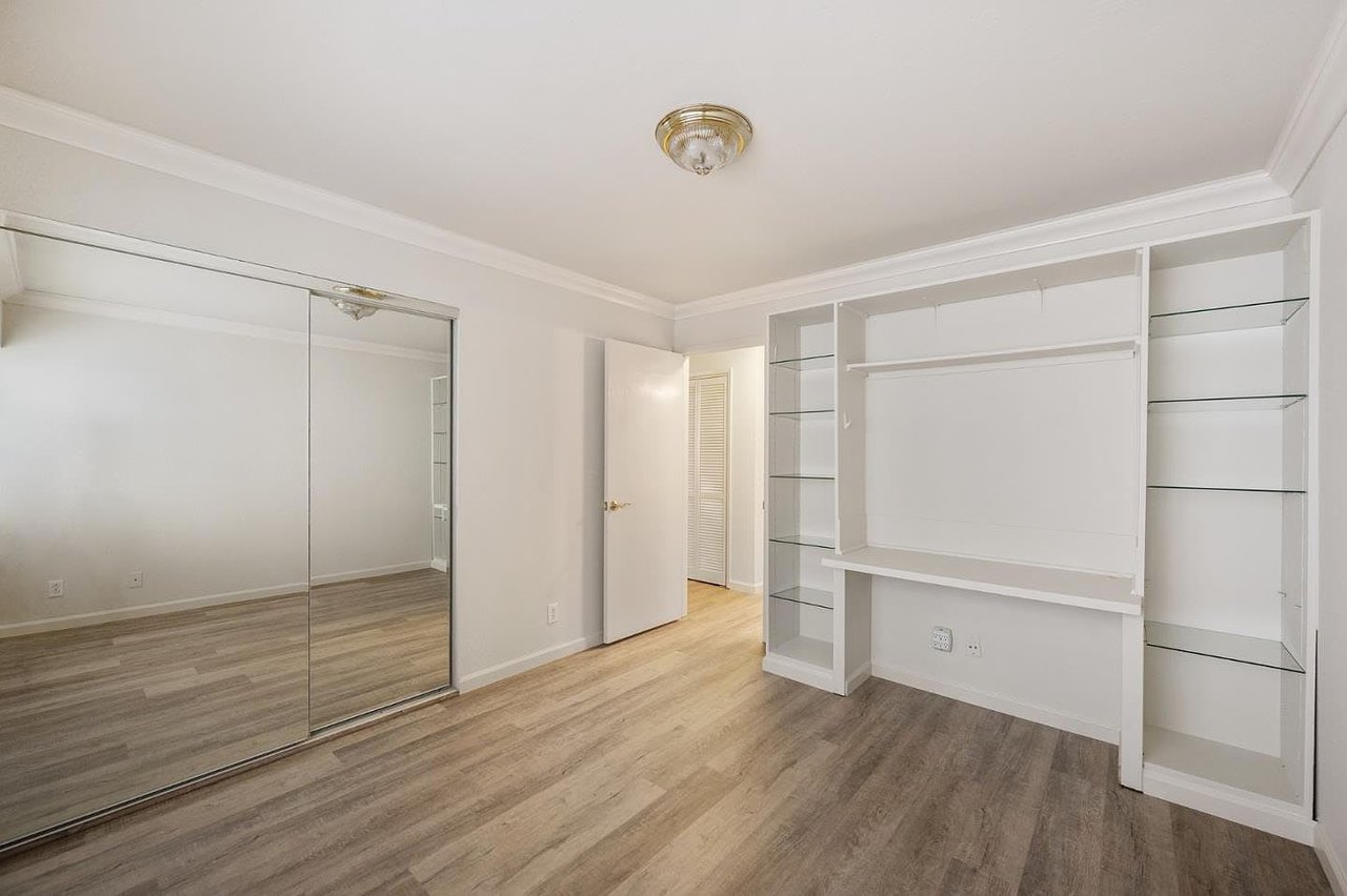 515 Ramona Ct APT 11