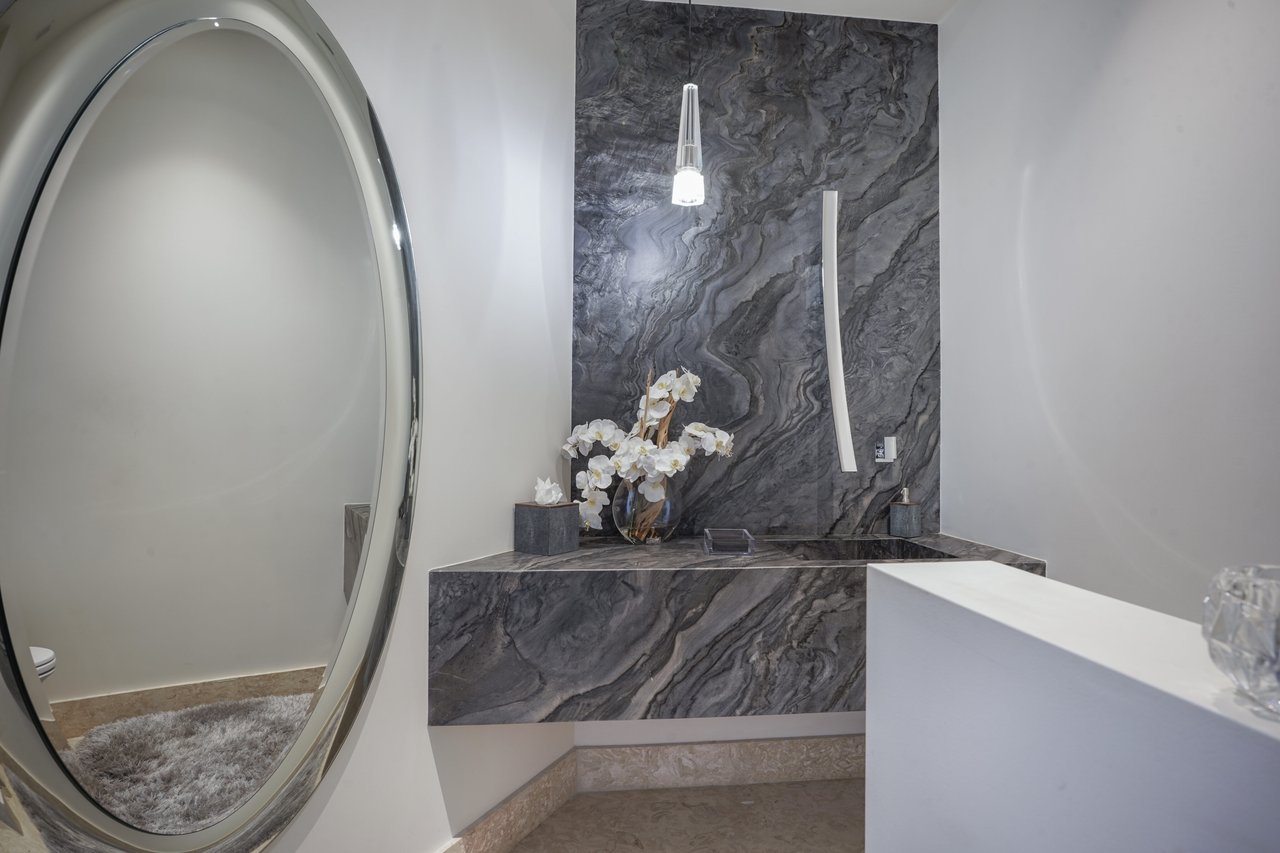 Halo Villa
