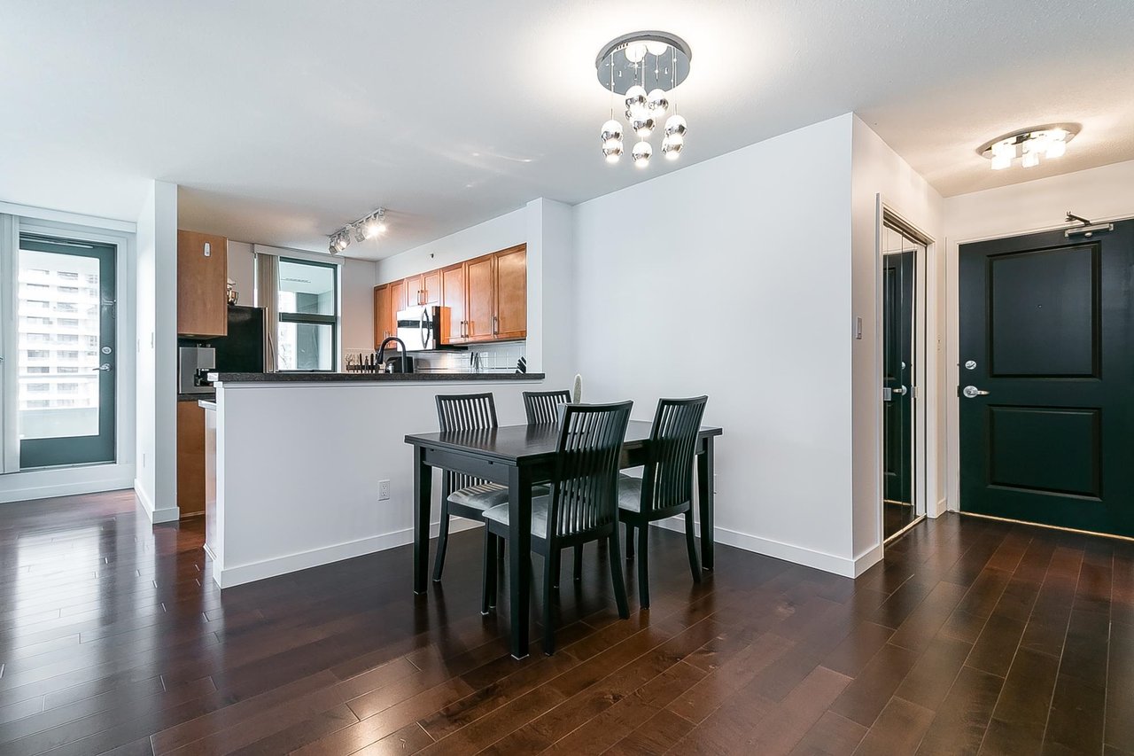 504-4388 Buchanan St