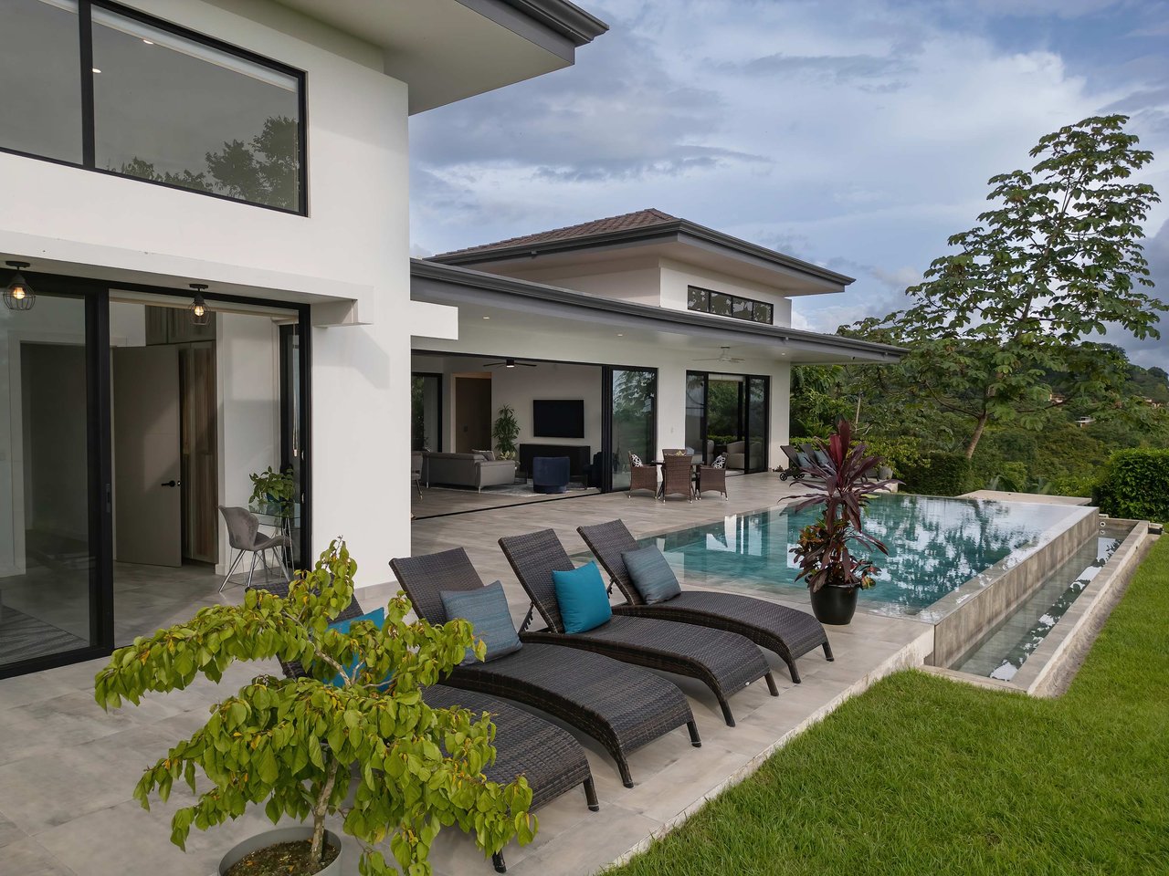 Elegant Estate with Pacific & Jungle Views in Ojochal