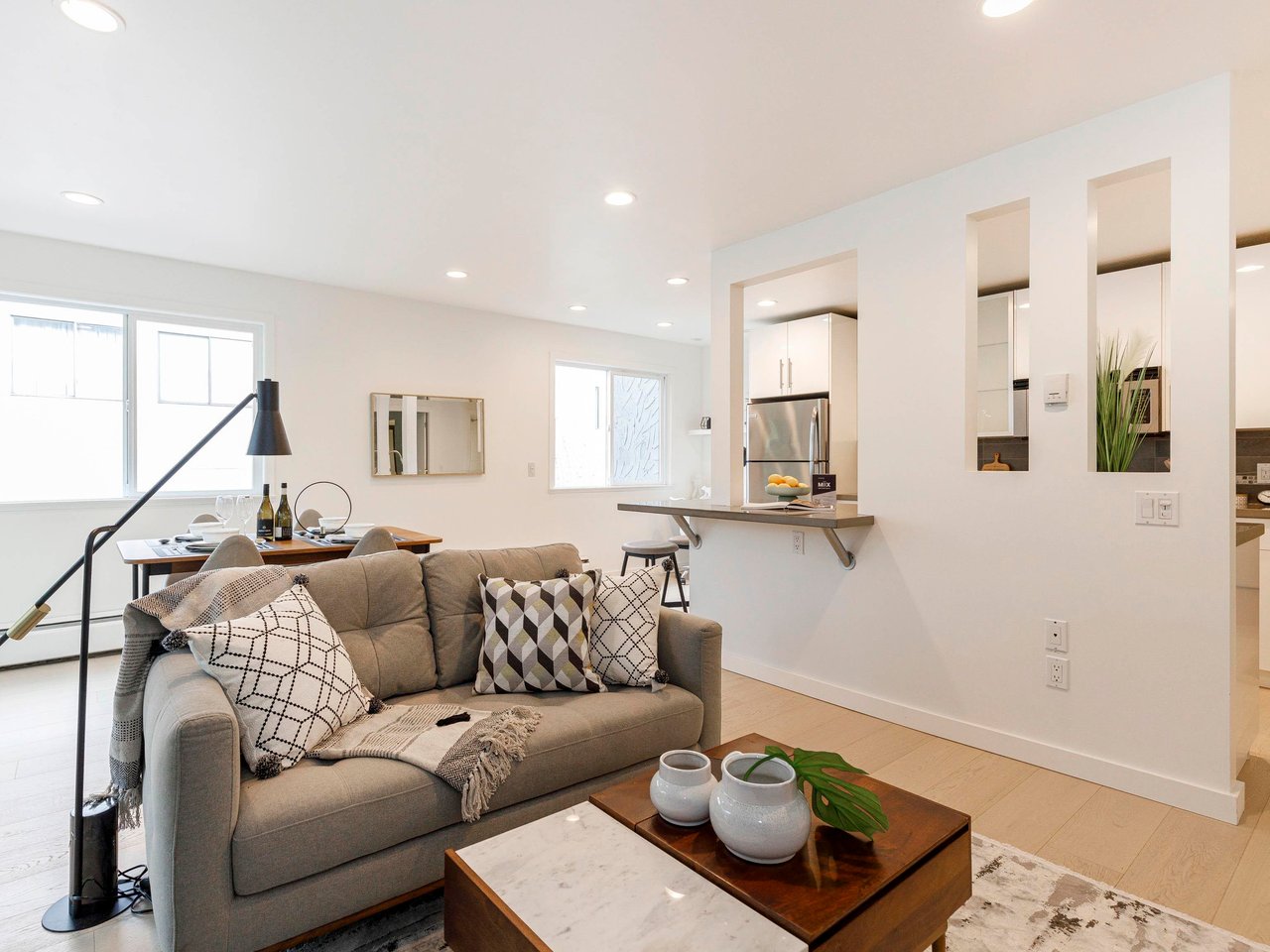 204-2770 Burrard St
