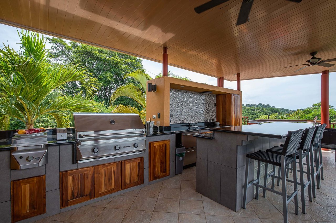 Rooftop Infinity Pool Villa, Manuel Antonio, Puntarenas